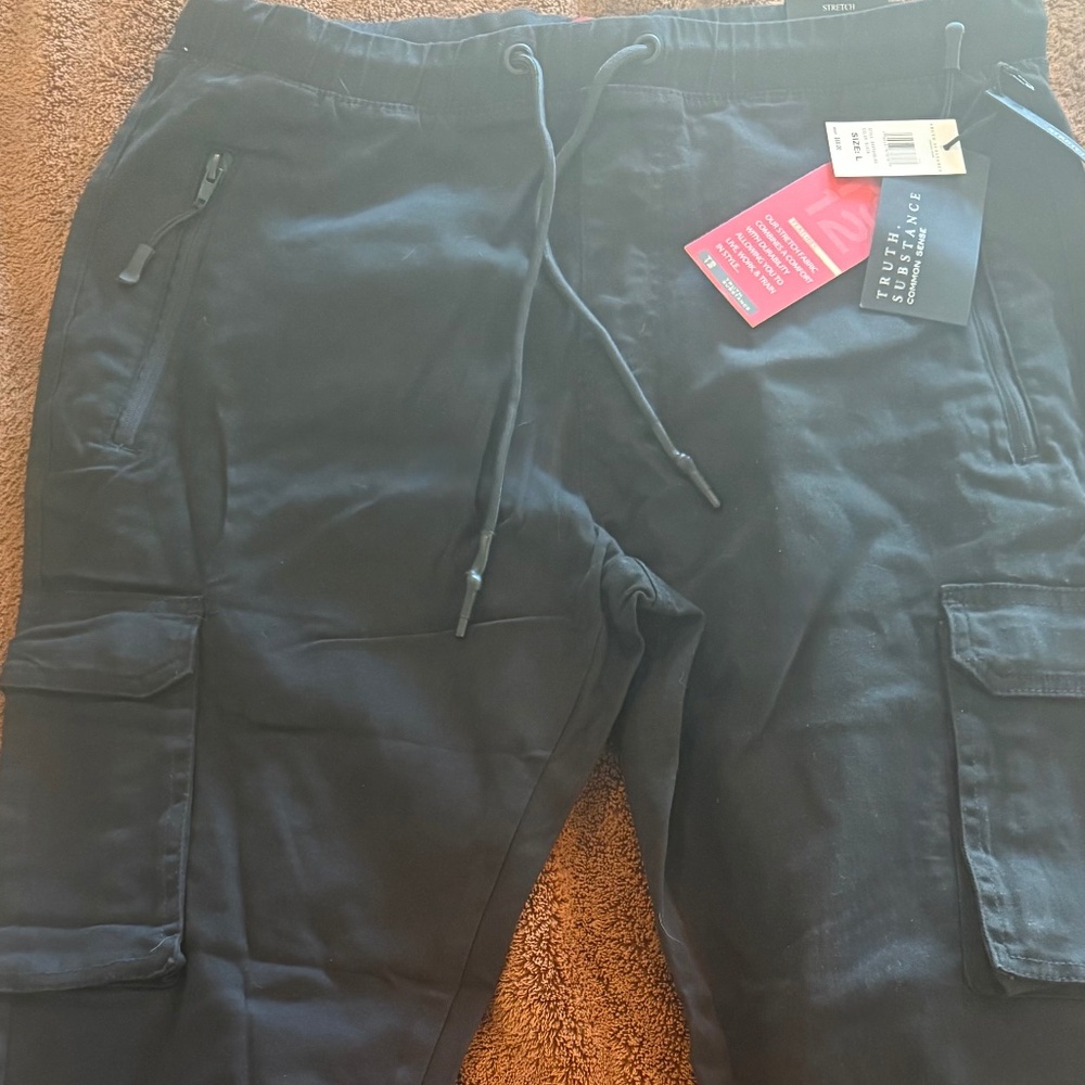 Truth Substance Men’s Cargo Joggers – Black, NWT